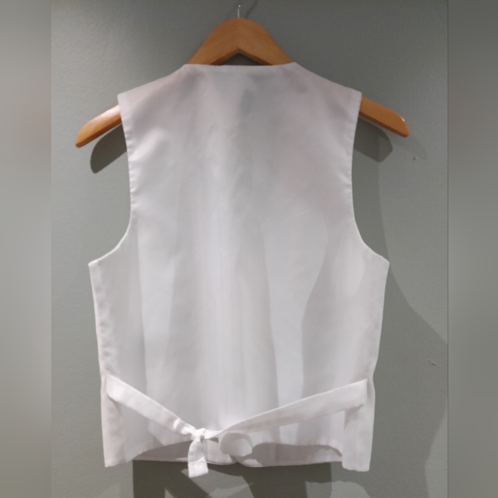 Elegant Formal White Event Wear Vest - Picture 4 of 4